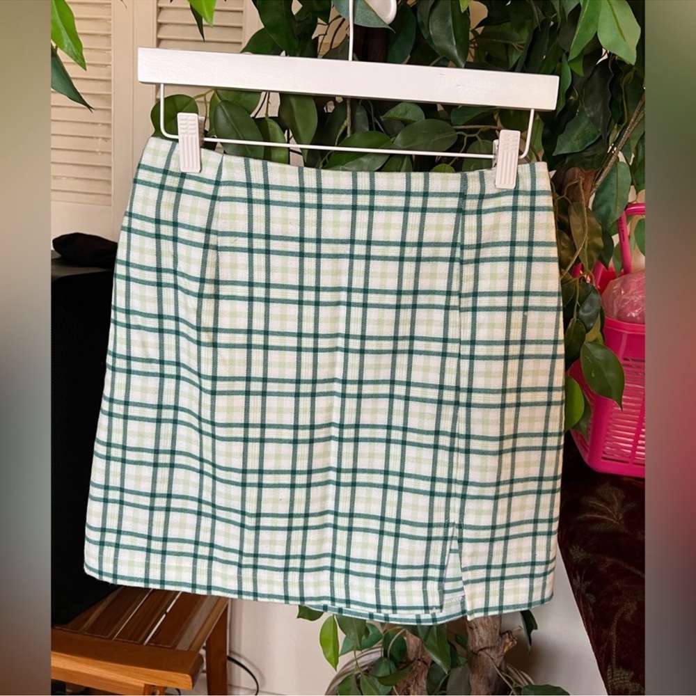 Wild Fable Green A-Line Mini Skirt with Slit